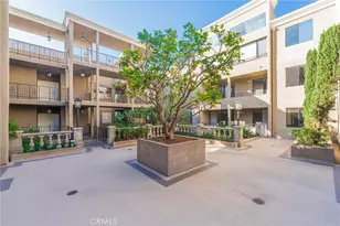 8455 Fountain Ave, West Hollywood, CA 90069 - Photo 4