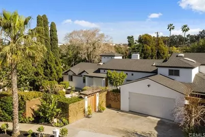 2207 Golden Circle, Newport Beach, CA 92660 - Photo 2