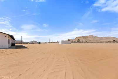 11725 Lagartijo Drive, Apple Valley, CA 92308 - Photo 38