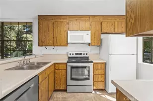 37 Lakepines, Irvine, CA 92620 - Photo 6