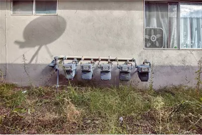 17091 Oak, Huntington Beach, CA 92647 - Photo 10