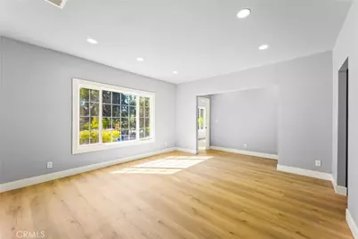 379 Buena Loma, Altadena, CA 91001 - Photo 14
