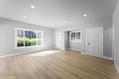 379 Buena Loma, Altadena, CA 91001 - Photo 14