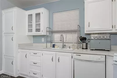 122 Hornbeam, Fountain Valley, CA 92708 - Photo 10