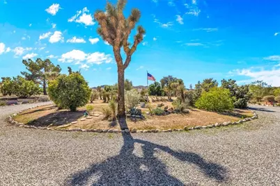 58260 Joshua, Yucca Valley, CA 92284 - Photo 6