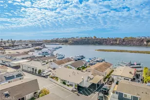 11 Saratoga, Newport Beach, CA 92660 - Photo 32