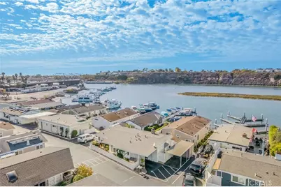 11 Saratoga, Newport Beach, CA 92660 - Photo 36
