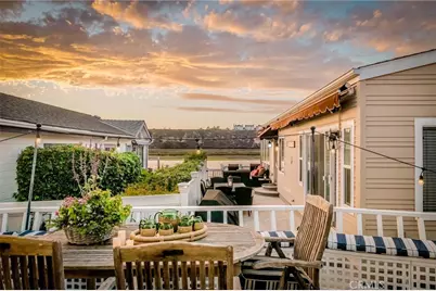 11 Saratoga, Newport Beach, CA 92660 - Photo 22