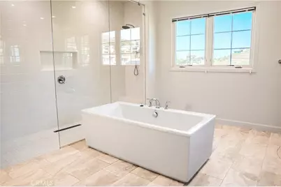 111 Lanzon, Irvine, CA 92602 - Photo 24