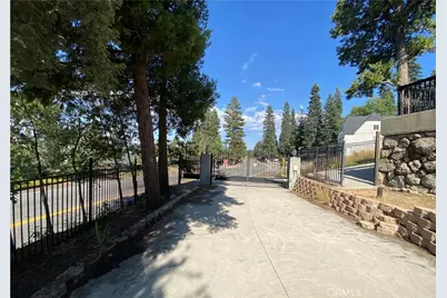 27981 Lakes Edge Road, Lake Arrowhead, CA 92352 - Photo 8