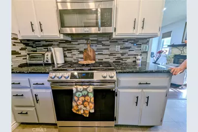 7852 Grace Avenue, Fontana, CA 92336 - Photo 8