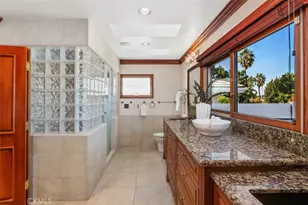 6421 E Bixby Hill Rd, Long Beach, CA 90815 - Photo 24