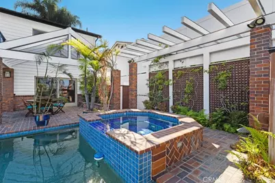 6421 E Bixby Hill Road, Long Beach, CA 90815 - Photo 32