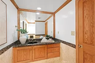 6421 E Bixby Hill Rd, Long Beach, CA 90815 - Photo 16