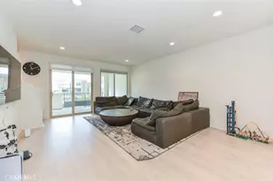 175 Frame, Irvine, CA 92618 - Photo 2