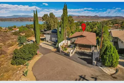 33230 Hollister, Lake Elsinore, CA 92530 - Photo 1