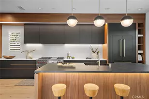 51 Fenway, Irvine, CA 92620 - Photo 2