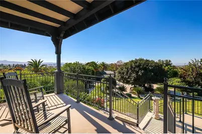 7008 Hawarden, Riverside, CA 92506 - Photo 10