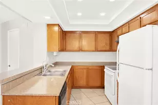 47 Town and Country, Pomona, CA 91766 - Photo 24