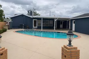 918 N Cleveland St, Orange, CA 92867 - Photo 16