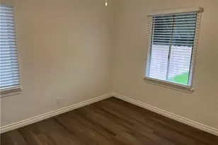 10341 Karmont, South Gate, CA 90280 - Photo 8