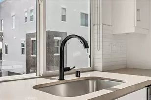 170 Fable, Irvine, CA 92618 - Photo 14