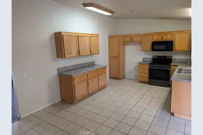 2939 E Avenue R10, Palmdale, CA 93550 - Photo 2