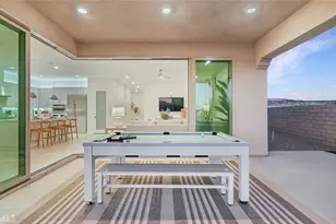 29437 Via Diamante, Valencia, CA 91354 - Photo 10