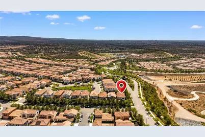 100 Viano, Irvine, CA 92602 - Photo 48