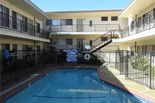 409 S Manhattan, Los Angeles, CA 90020 - Photo 10