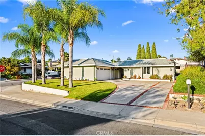 25571 Vesuvia, Mission Viejo, CA 92691 - Photo 2