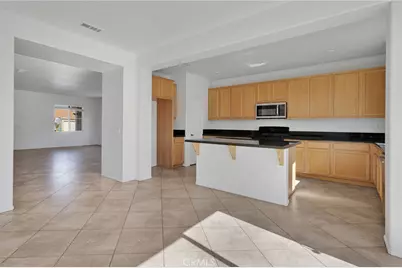 12299 Dandelion, Victorville, CA 92392 - Photo 8