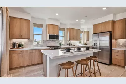 1750 E Park Street #18, Anaheim, CA 92805 - Photo 2