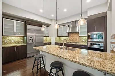 21 Gramercy #202, Irvine, CA 92612 - Photo 2