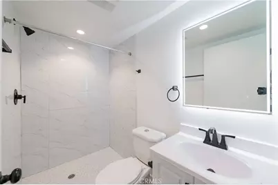 5652 La Mirada Avenue, Los Angeles, CA 90038 - Photo 12