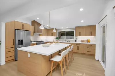 20942 Queens Park, Huntington Beach, CA 92646 - Photo 14