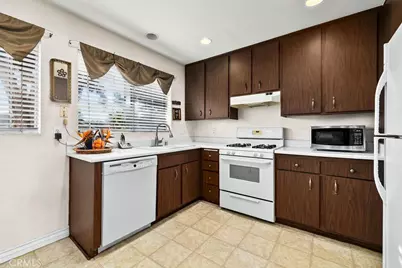 35 Firwood, Irvine, CA 92604 - Photo 6