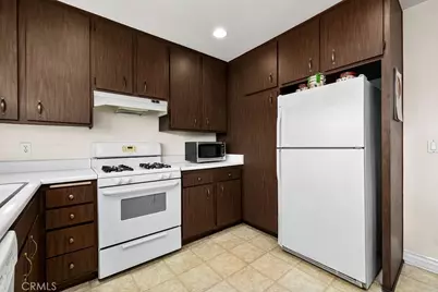 35 Firwood, Irvine, CA 92604 - Photo 8