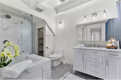 941 W Hawthorn #9, San Diego, CA 92101 - Photo 26