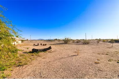 150752 Capistrano, Big River, CA 92242 - Photo 36