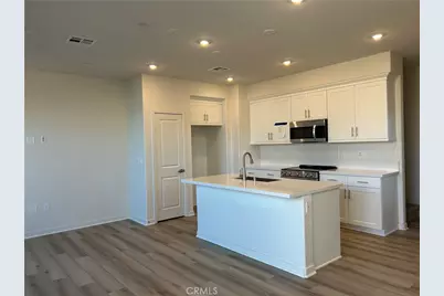 7001 Solara Way, Westminster, CA 92683 - Photo 4