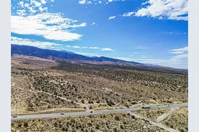 30002 263rd, Llano, CA 93544 - Photo 2