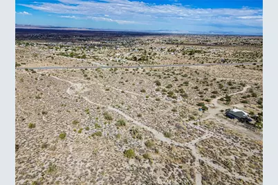 30002 263rd, Llano, CA 93544 - Photo 20