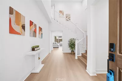 118 Glydon, Irvine, CA 92618 - Photo 2