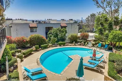 2722 E 20th #104, Signal Hill, CA 90755 - Photo 2