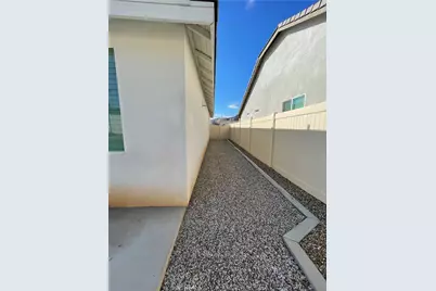 10771 Stacy Circle, Yucaipa, CA 92399 - Photo 16