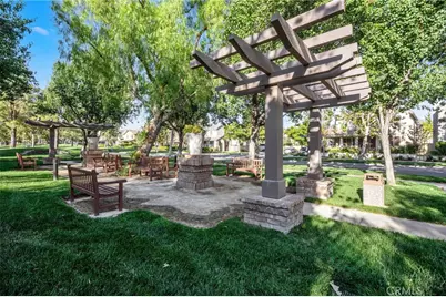 27626 Sunny Creek Drive, Valencia, CA 91354 - Photo 34