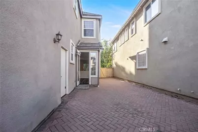 27626 Sunny Creek Drive, Valencia, CA 91354 - Photo 12