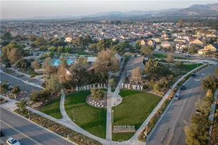 177 Frame, Irvine, CA 92618 - Photo 48