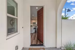 177 Frame, Irvine, CA 92618 - Photo 2